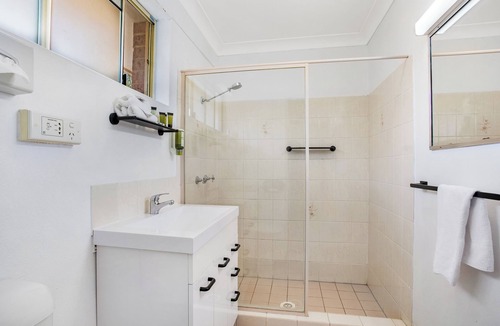 Marks Point Hotel | Lake Macquarie Motor Inn