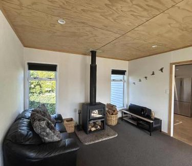 Mangakino House | Lake Maraetai Escape