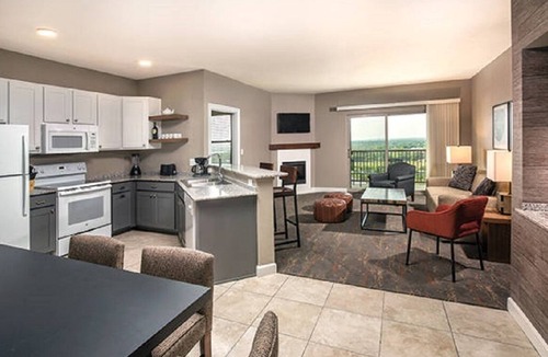 Marble Falls House | Lake Marble Falls 2 Bed/2 Bath Condo ~ Pools