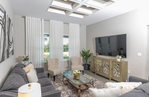 Englewood East Villa | Lake Marlin Villa 2