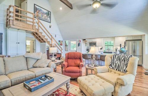 Little Kowaliga House | Lake Martin Cabin w/Luxury Dock & Kayaks!