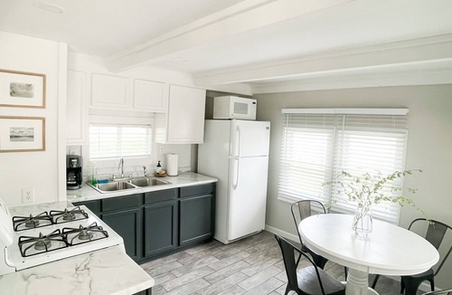 Lonergan House | Lake McConaughy Cabin within walking distance to beach!