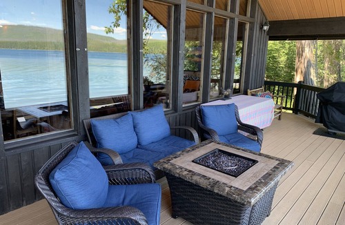 Agpar Cabin | Lake McDonald Cabin Inside Glacier National Park