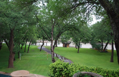 New Braunfels House | Lake McQueeney & Guadalupe River & New Braunfels!
