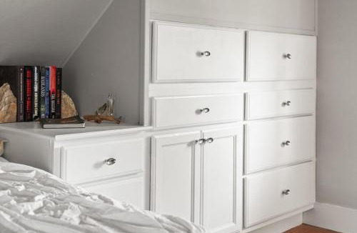 Lake Pocotopaug House | Lake Me Home