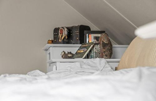 Lake Pocotopaug House | Lake Me Home