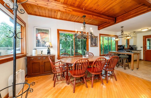 Miami Park House | Lake Michigan Wellness Escape. Firepit & Peaceful Lakefront Views!