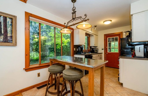 Miami Park House | Lake Michigan Wellness Escape. Firepit & Peaceful Lakefront Views!