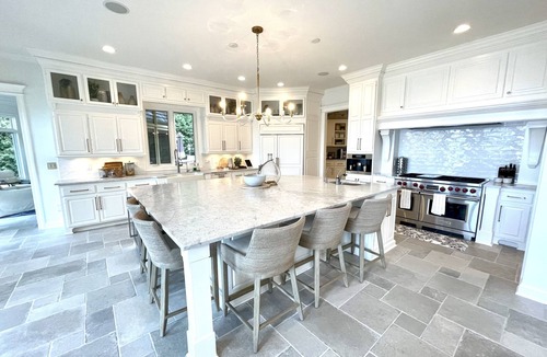 Navarre House | Lake Minnetonka, Maple Ridge Manor-Sleeps 18, Lake, Dock & Private Pool & spa