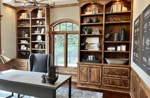 Navarre House | Lake Minnetonka, Maple Ridge Manor-Sleeps 18, Lake, Dock & Private Pool & spa