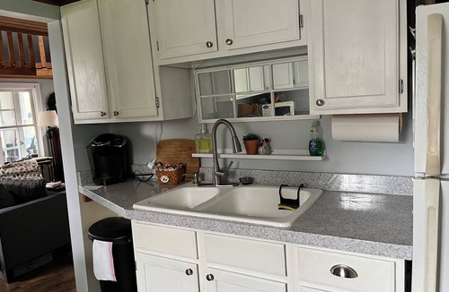 Hamilton House | Lake moraine 4 bedroom home by Colgate University