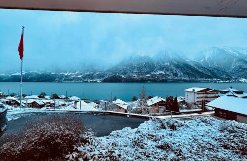 Niederried bei Interlaken Apartment | Lake & Mountain Retreat - Lake Brienz & Interlaken