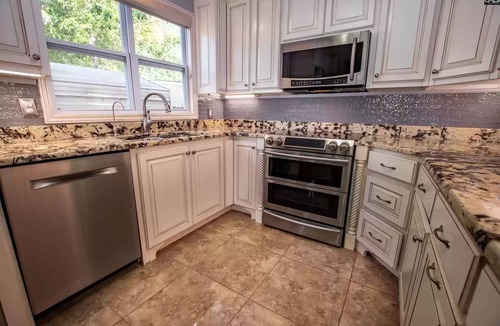 Chapin House | Lake Murray Lakefront Pool House