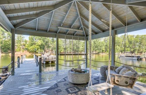 Prosperity Apartment | Lake Murray Paradise w/Shared Pool & Hot Tub!