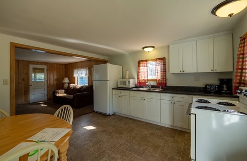 Cooperstown - Otsego Lake Hotel | Lake 'N Pines Motel