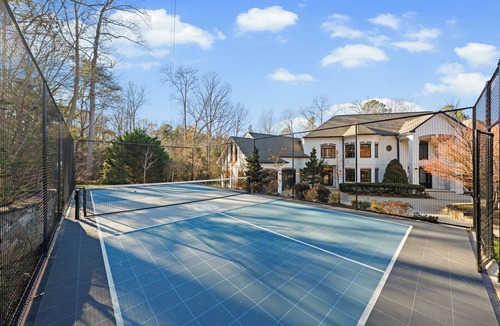 Denver House | Lake Norman Estate Hot Tub + Tennis Court + Movie Theater | Lion Manor