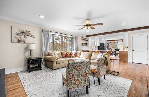 Sherrills Ford House | Lake Norman Farmstead Retreat + Fire Pit