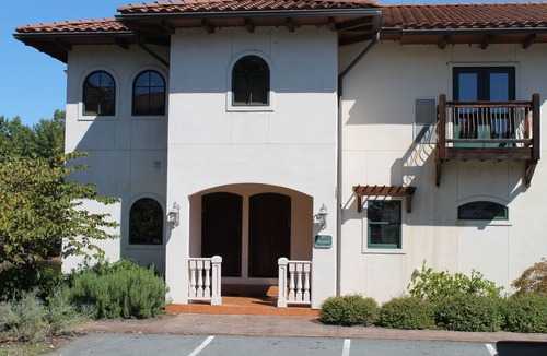 Eatonton Villa | Lake Oconee - 2 Bedroom/2 Bath inside Cuscowilla