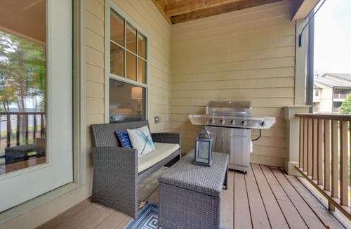 Eatonton House | Lake Oconee Abode with Patio, Grill and Fire Pit Table