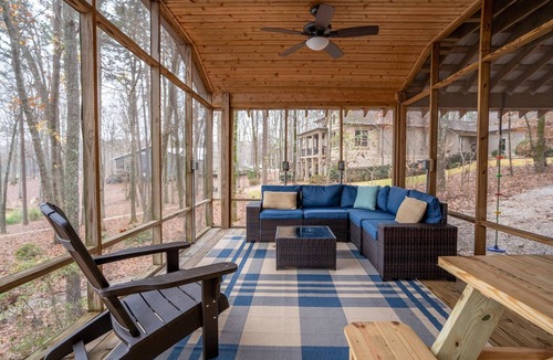 Eatonton Cabin | Lake Oconee Lake Front Cabin+Private Dock+Fire Pit+Fireplace+AMAZING VIEWS!