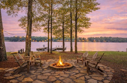 Eatonton House | Lake Oconee|Pet Friendly|Huge Dock|Big Views