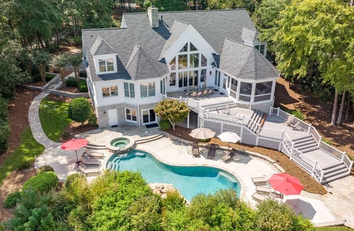 Greensboro House | Lake Oconee Waterfront Home with pool & private dock
