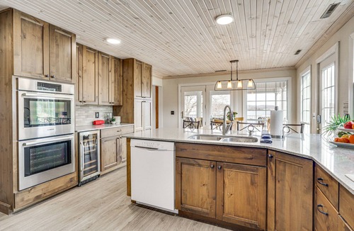 Roach House | Lake of the Ozarks Haven w/Decks, Dock & Kayaks!