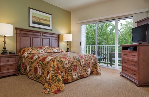 Kaiser Resort | Lake of the Ozarks Resort 3bdr