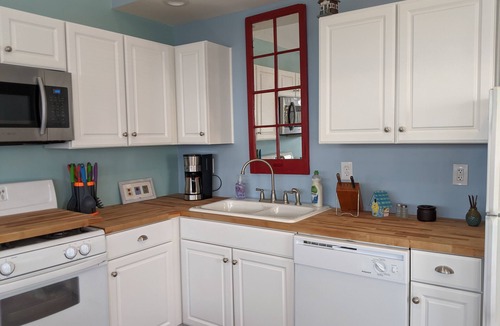 Kent House | Lake Ontario 2 bedroom/2 bath - between Rochester and Niagara Falls