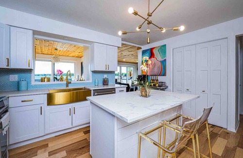 Henderson House | Lake Ontario Cottage with views and hot tub