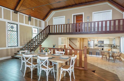 North Greece House | Lake Ontario Sleeps 16 *Breathtaking sunset views*