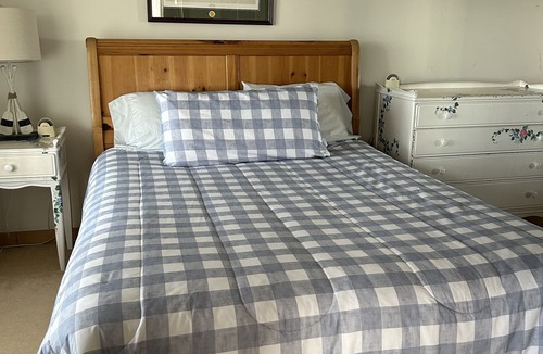 Town of Somerset Cabin | Lake Ontario Waterfront - Niagara Falls Area