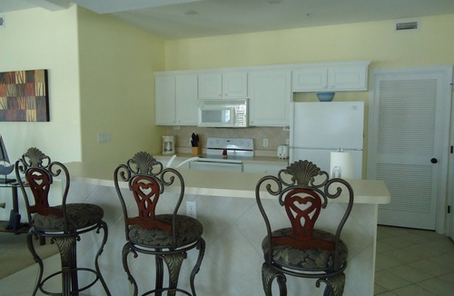 Lake Ozark Condo | Lake Ozark-Upscale Lakefront Monarch Cove Condo - 3 Bedroom