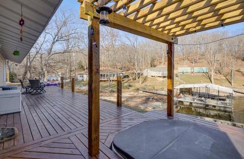 Versailles House | Lake Ozarks Home w/Deck, Dock & Hot Tub