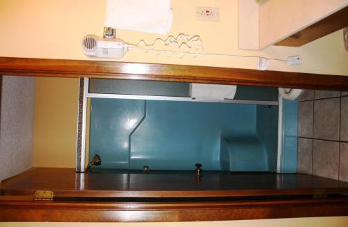Coffee City Hotel | Lake Palestine Motor Inn