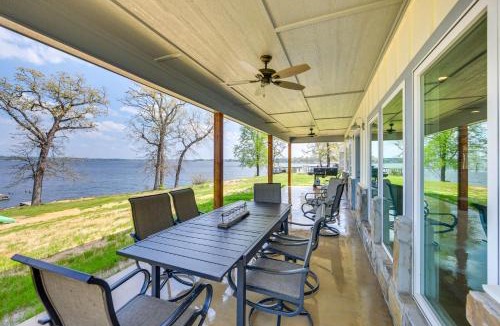 Berryville House | Lake Palestine Vacation Rental - Steps to Water!