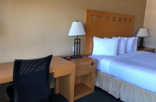 Wilbur Springs Hotel | Lake Point Lodge