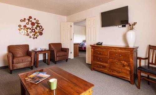 Wahweap Hotel | Lake Powell Resort
