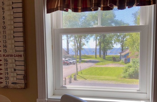 Verona Beach Apartment | Lake property