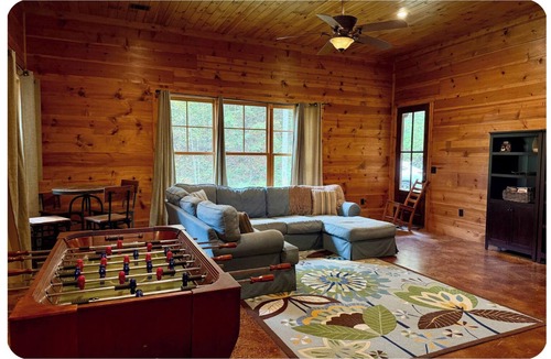 Lakemont Cabin | Lake Rabun Mountain Retreat