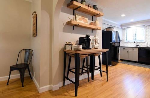 Ironwood House | Lake Rd Abode-Game Rm-Close to Trails/Lakes/Waterfalls/SpringTime Getaway Value
