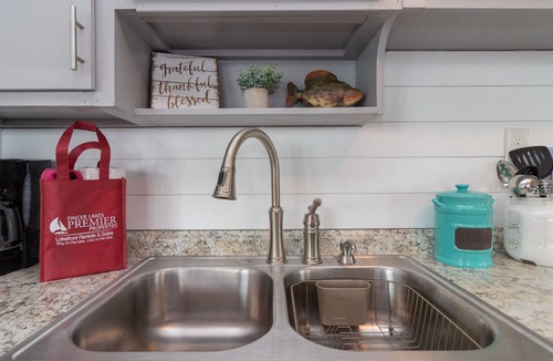 Town of Milo House | Lake Reflections: Family Friendly Retreat!