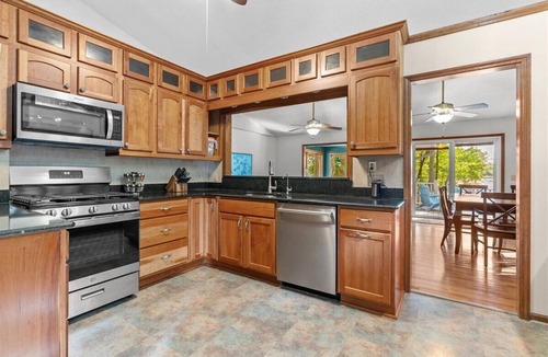 Henrico House | Lake Relaxin` | Fabulous Flat Lot | Great Water View!