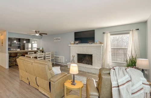 Osage Beach Cottage | Lake Resort Access & On-site Pool! Ozarks Getaway