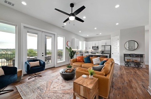 Waterford On Lake Travis House | Lake Retreat w Private Hot Tub, Lake Views, Boat Parking & Walk to Pickleball!