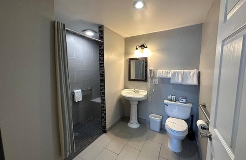 Lakeside Park Hotel | Lake Ridge Hotel
