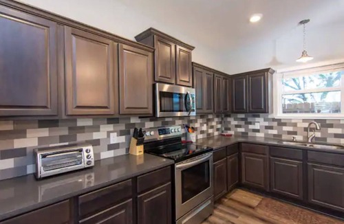 Belton House | Lake Ridge Oasis