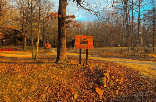 Ironton Cabin | Lake Road Cabin C — Million Dollar Ozark View!