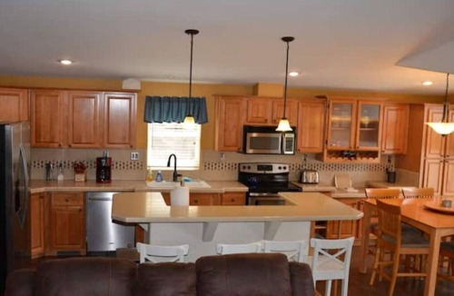 Davenport House | Lake Roosevelt Home w/Beach Access