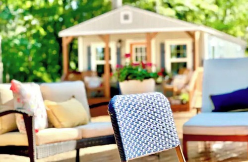 Etoile Cabin | Lake Sam Rayburn Cabin! DIRECT WATERFRONT! Bring Jet Skies, Boat, Fishing Gear!